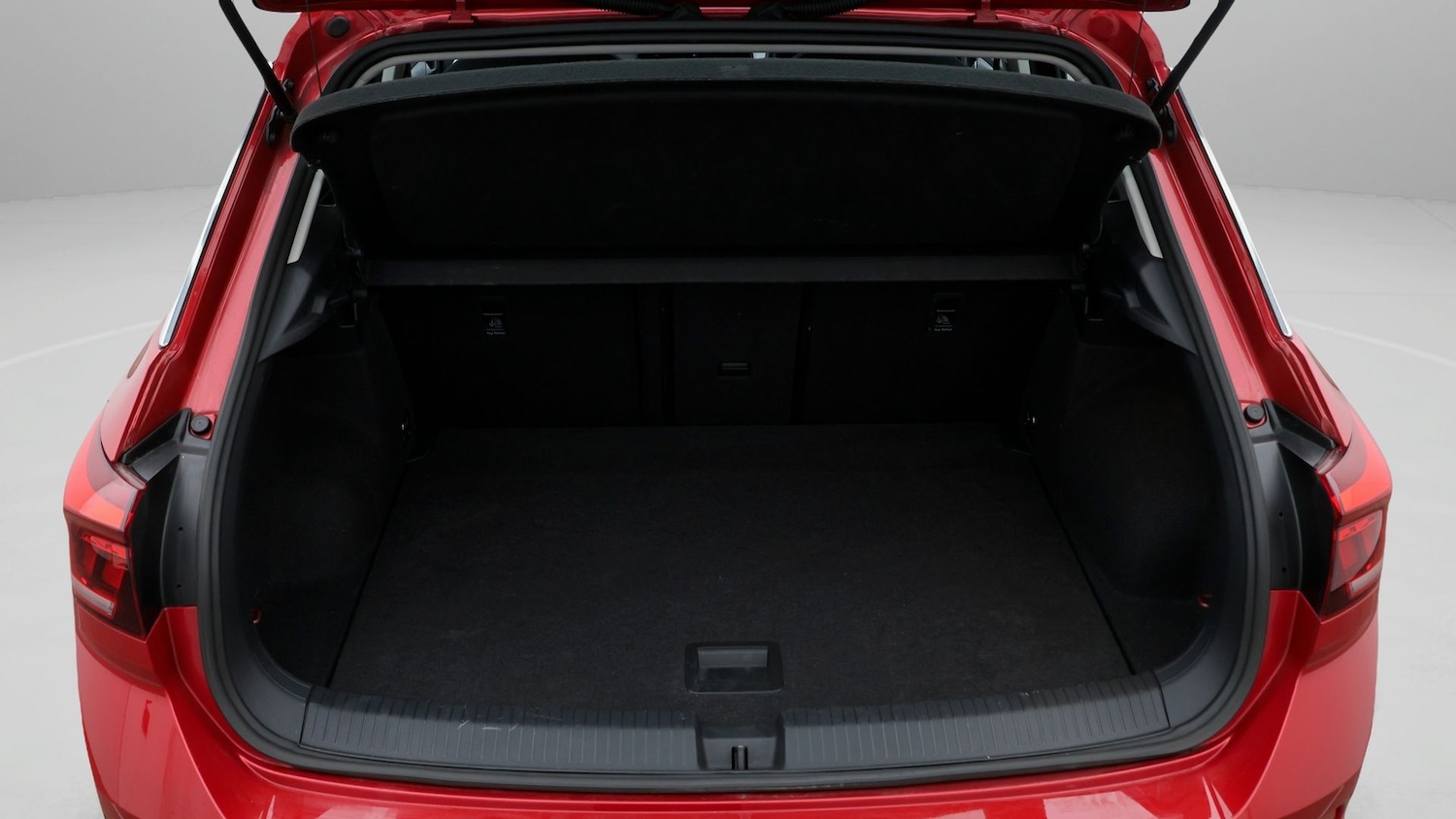 Used Volkswagen T-Roc 2023 for sale - 77746073: Photo 17