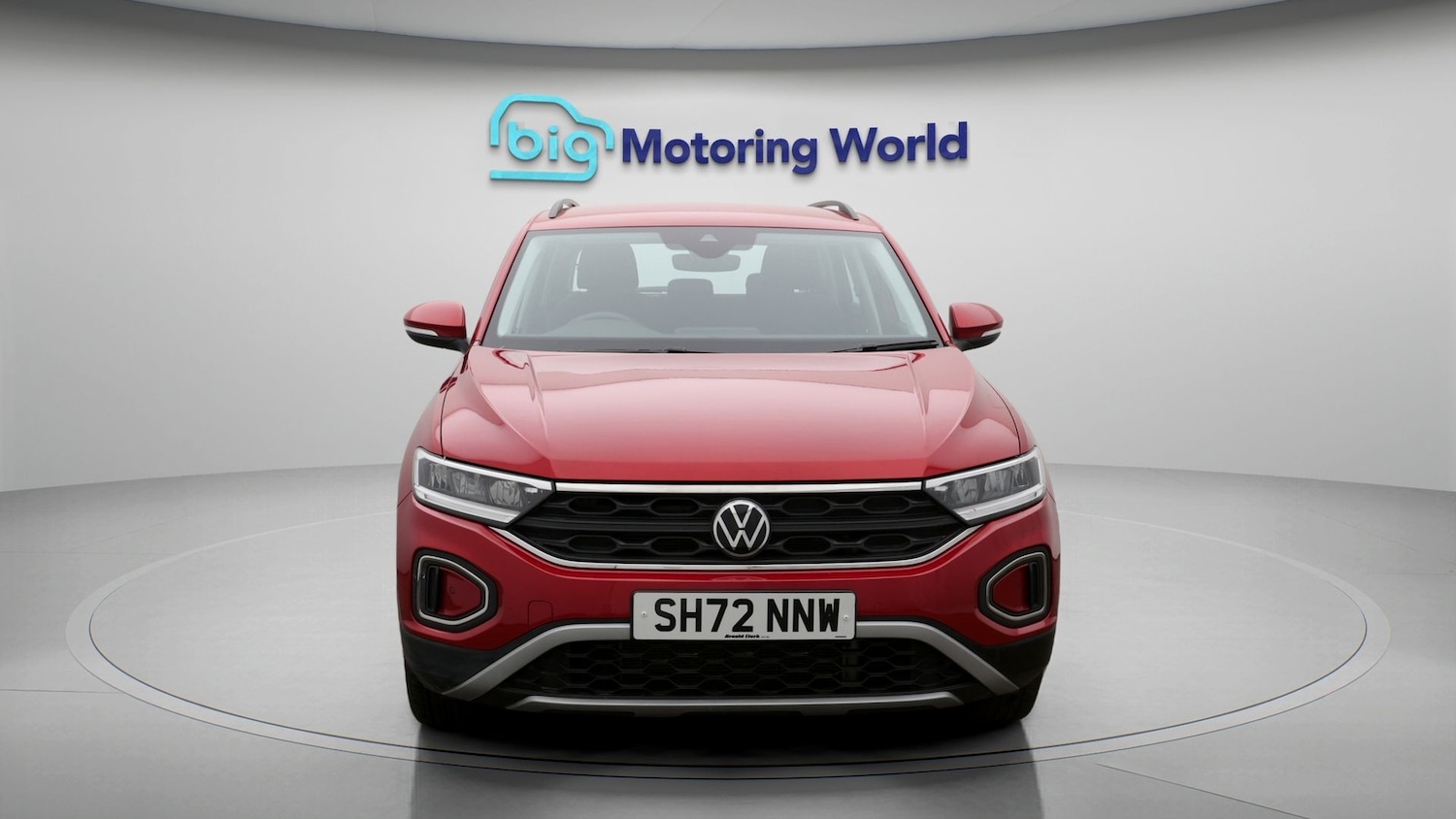 Used Volkswagen T-Roc 2023 for sale - 77746073: Photo 2