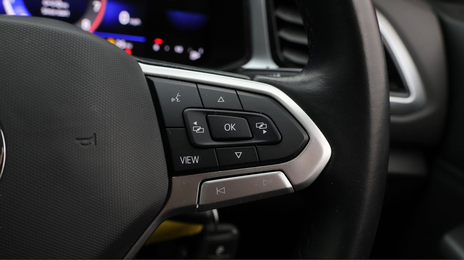 Used Volkswagen T-Roc 2023 for sale - 77746073: Photo 21