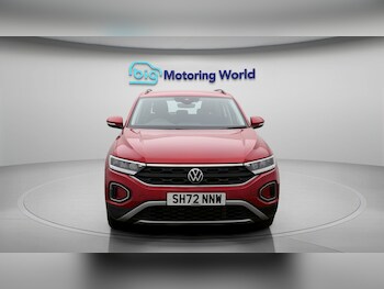 Used Volkswagen T-Roc 2023 for sale - 77746073: Photo