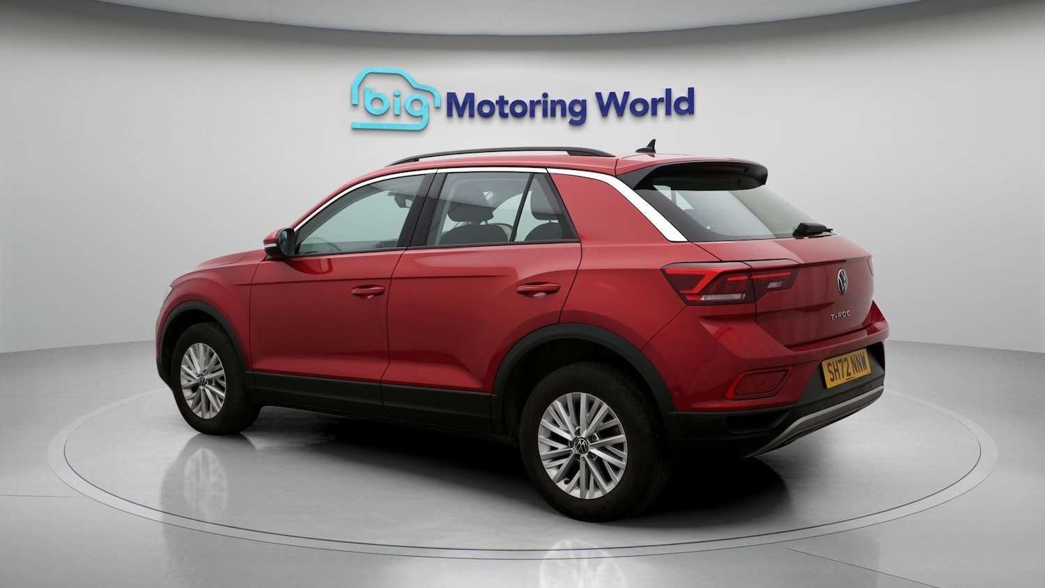 Used Volkswagen T-Roc 2023 for sale - 77746073: Photo 5