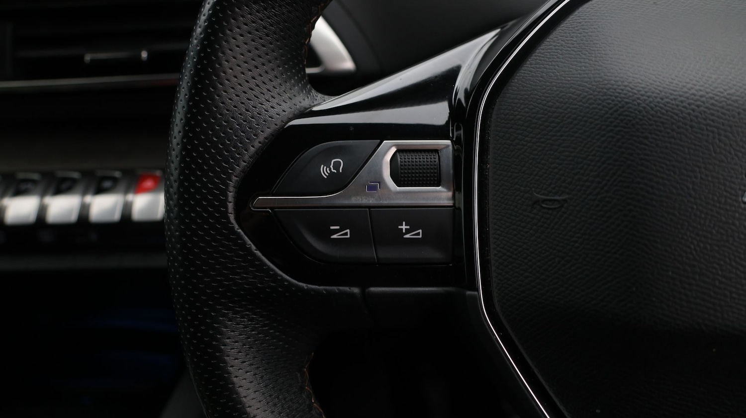 Used Peugeot 5008 2021 for sale - 77308598: Photo 26