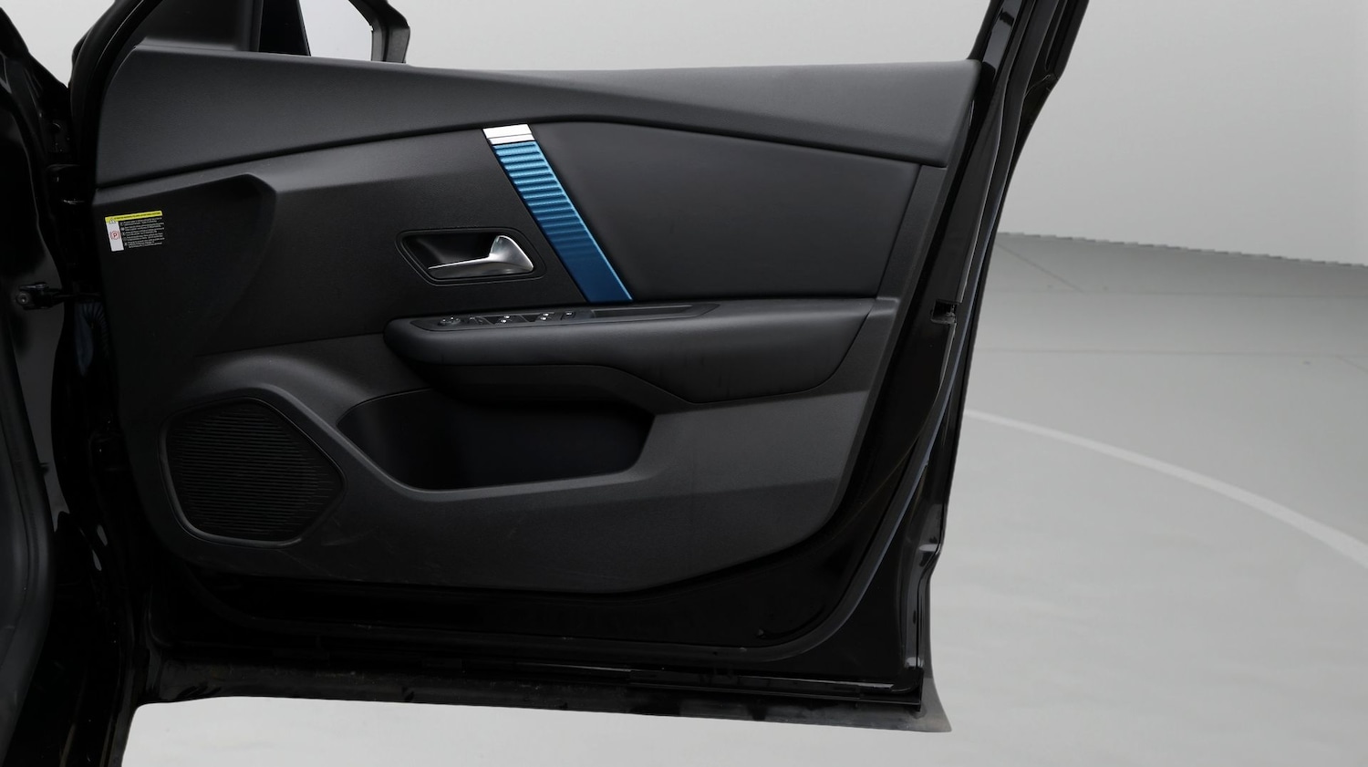 Used Citroen C4 2023 for sale - 77871835: Photo 15