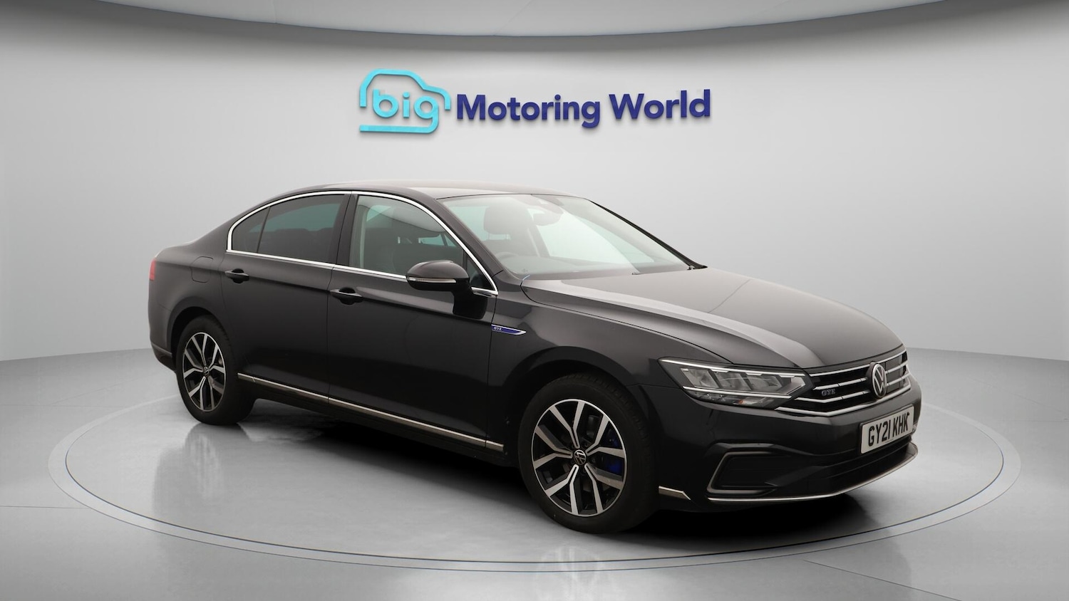Used Volkswagen Passat 2021 for sale - 76200359: Photo 1