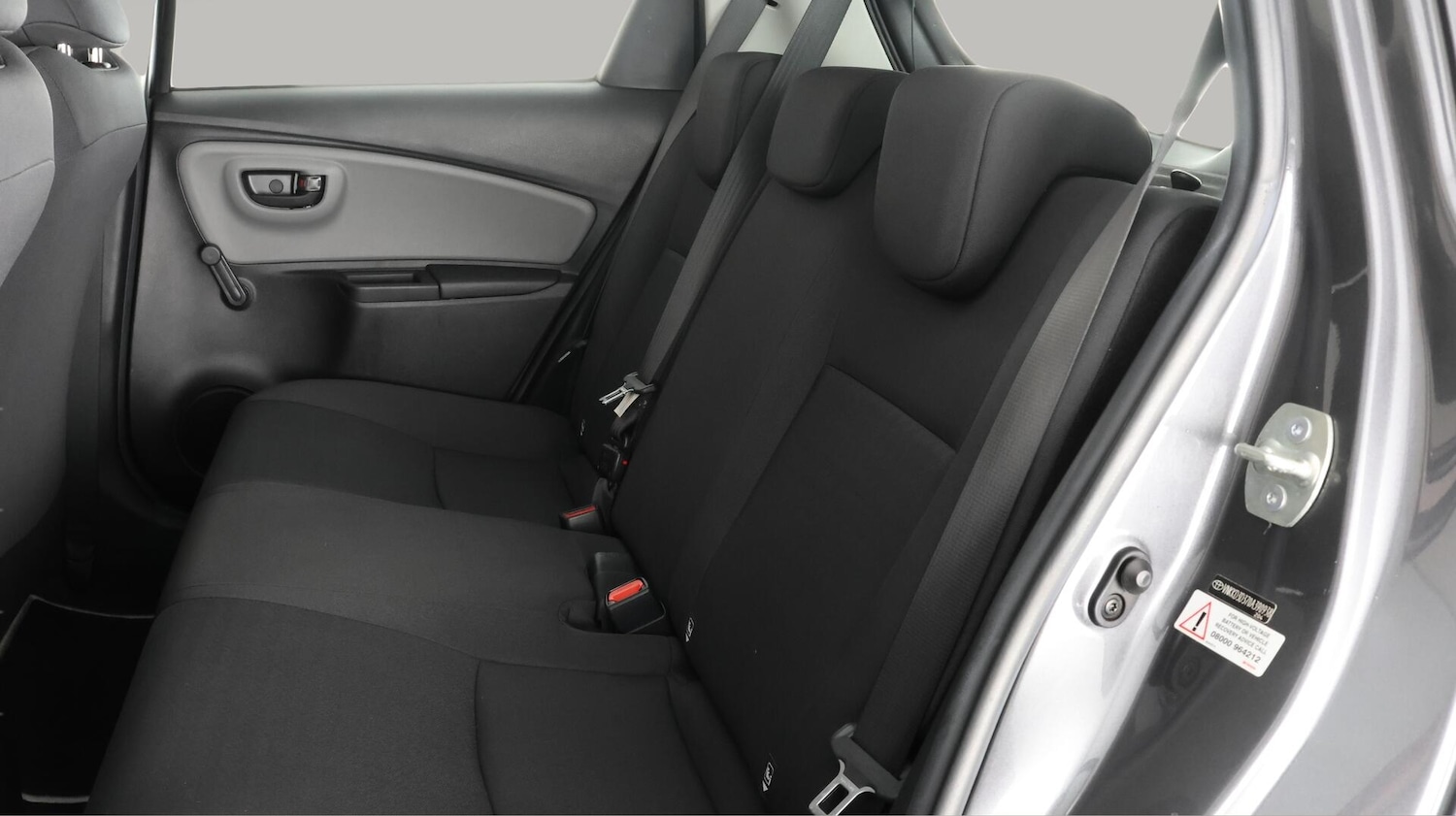 Used Toyota Yaris for sale - 76729054: Photo 16