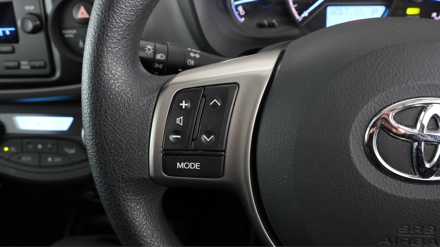 Used Toyota Yaris for sale - 76729054: Photo 23