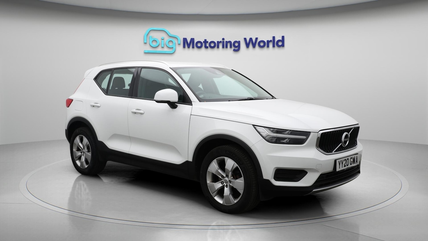 Used Volvo XC40 2020 for sale - 76671440: Photo 2