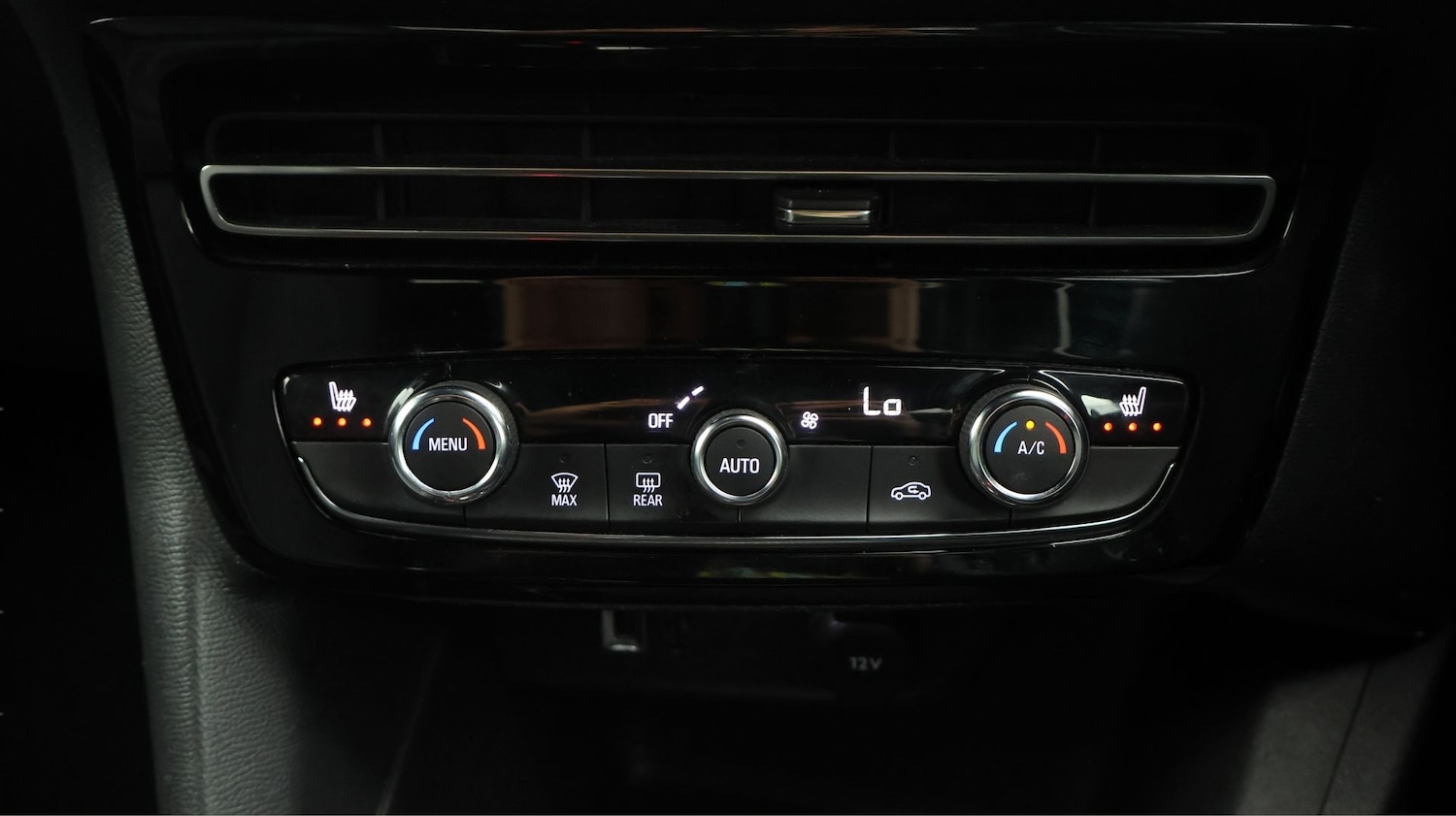 Used Vauxhall Mokka Electric 2022 for sale - 78040647: Photo 12