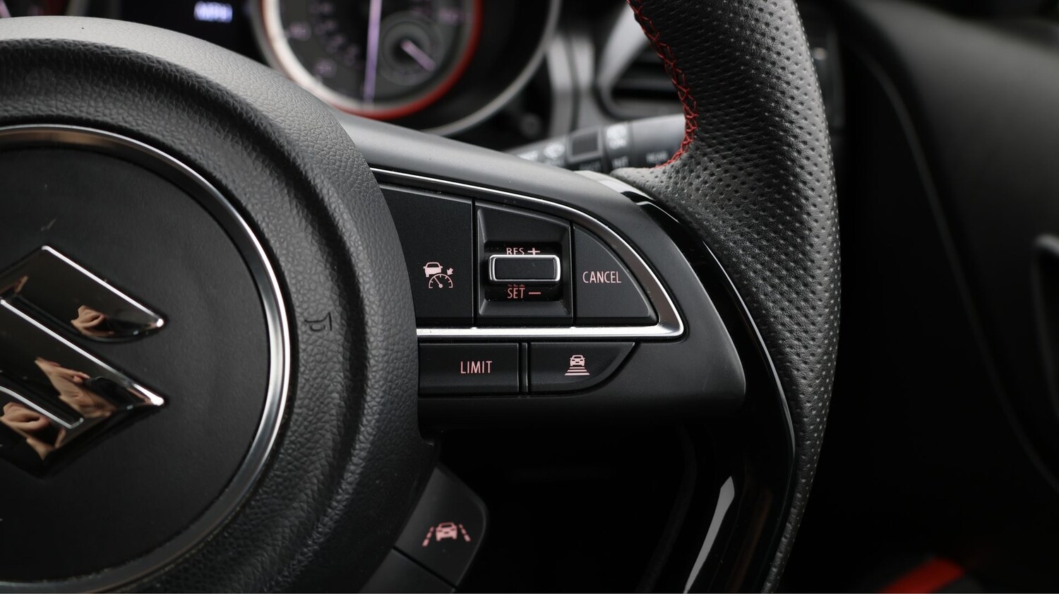 Used Suzuki Swift 2023 for sale - 77199275: Photo 21