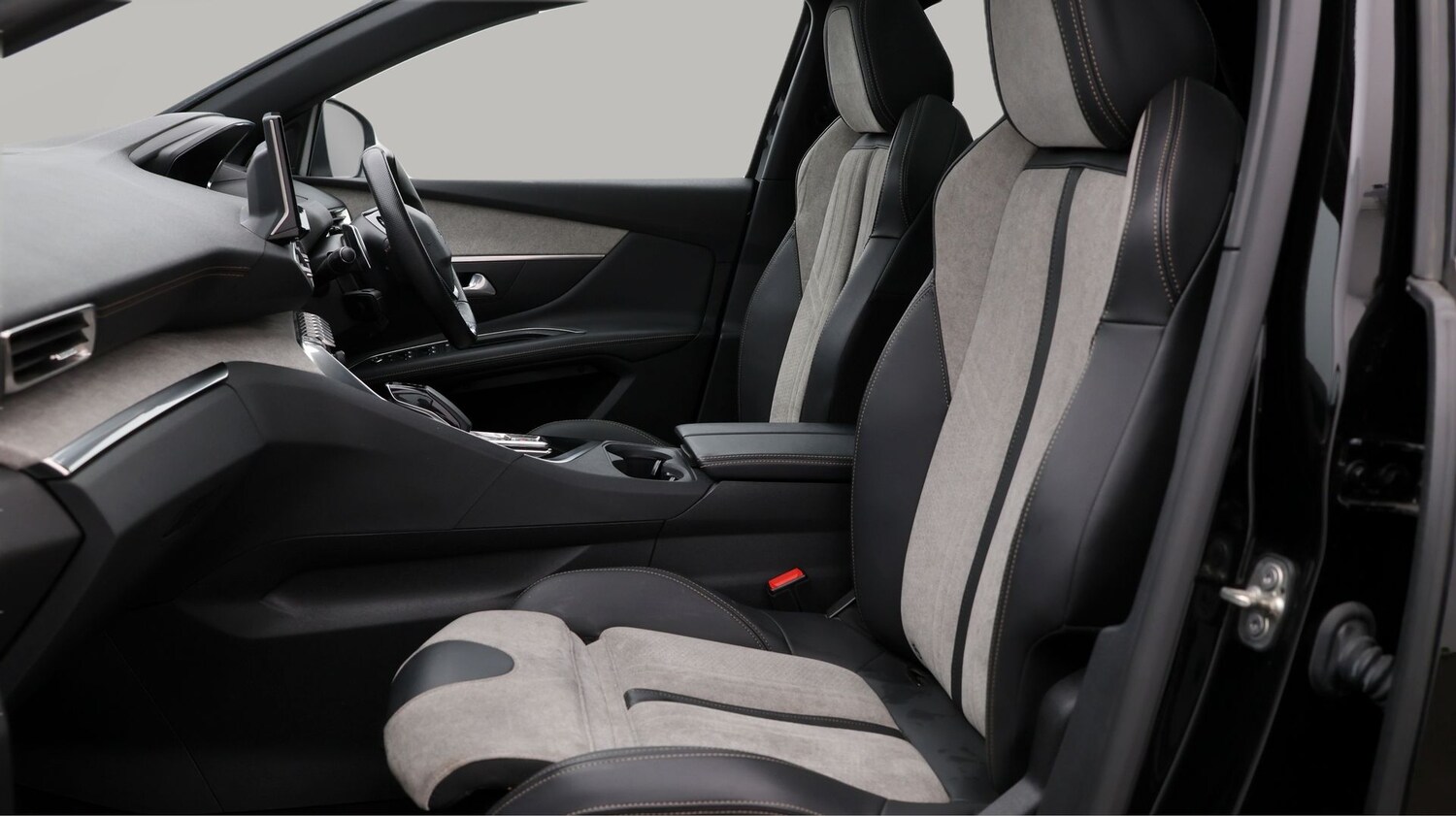 Used Peugeot 3008 2021 for sale - 77803104: Photo 14