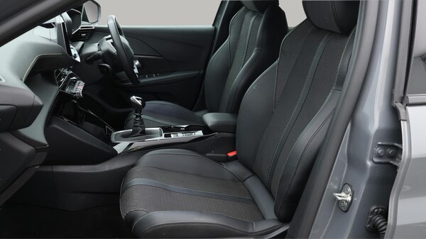 Used Peugeot 208 2025 for sale - 75449800: Photo 15