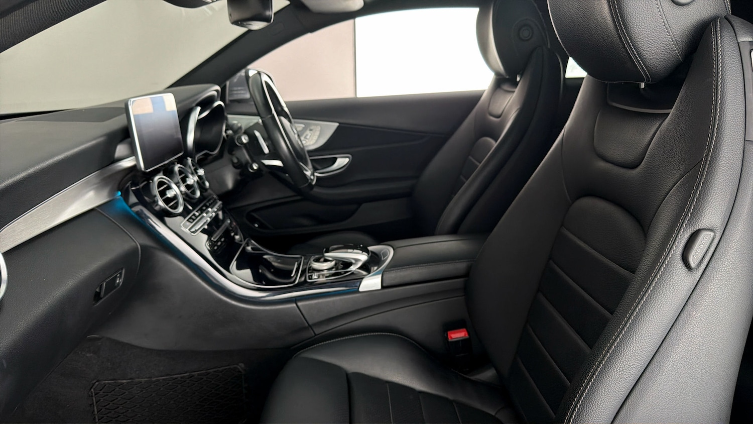 Used Mercedes-Benz C Class 2017 for sale - 77888540: Photo 5