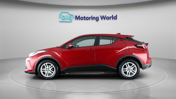 Used Toyota C-HR 2022 for sale - 75696017: Photo 4