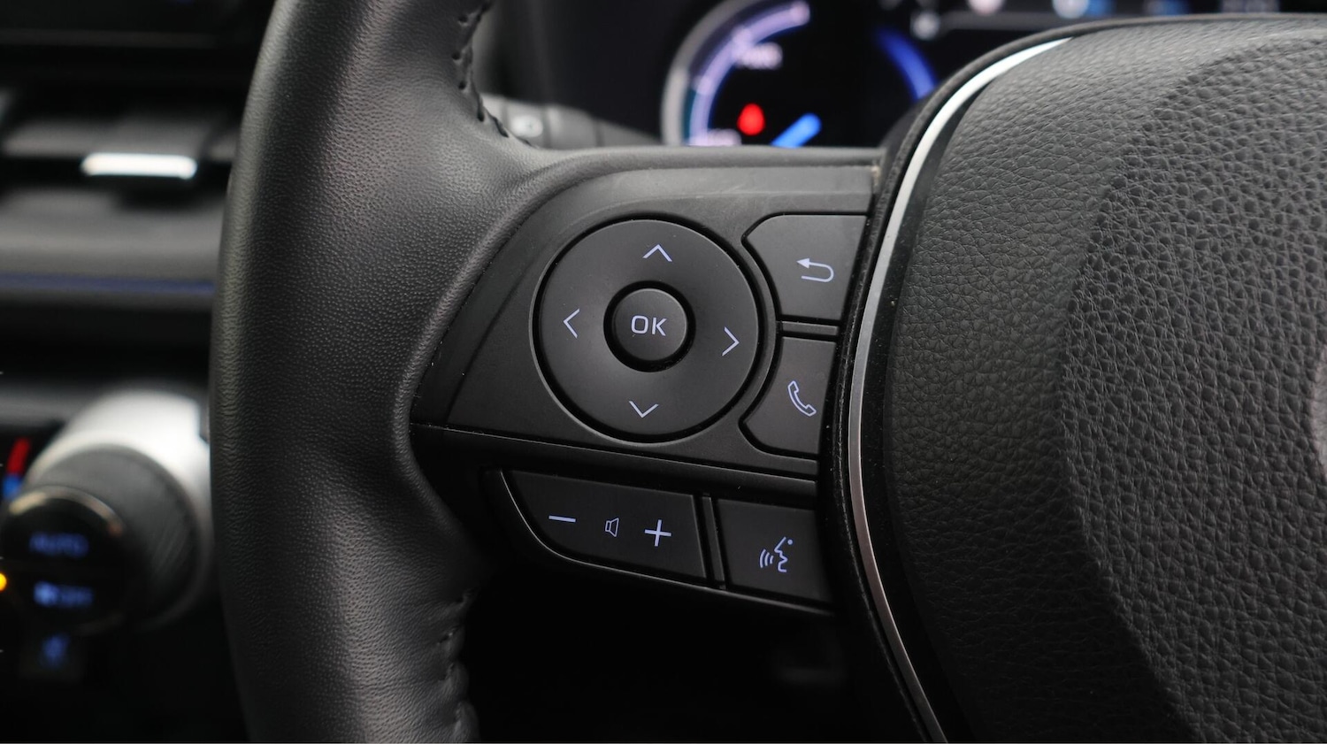 Used Toyota RAV4 2022 for sale - 76688540: Photo 24