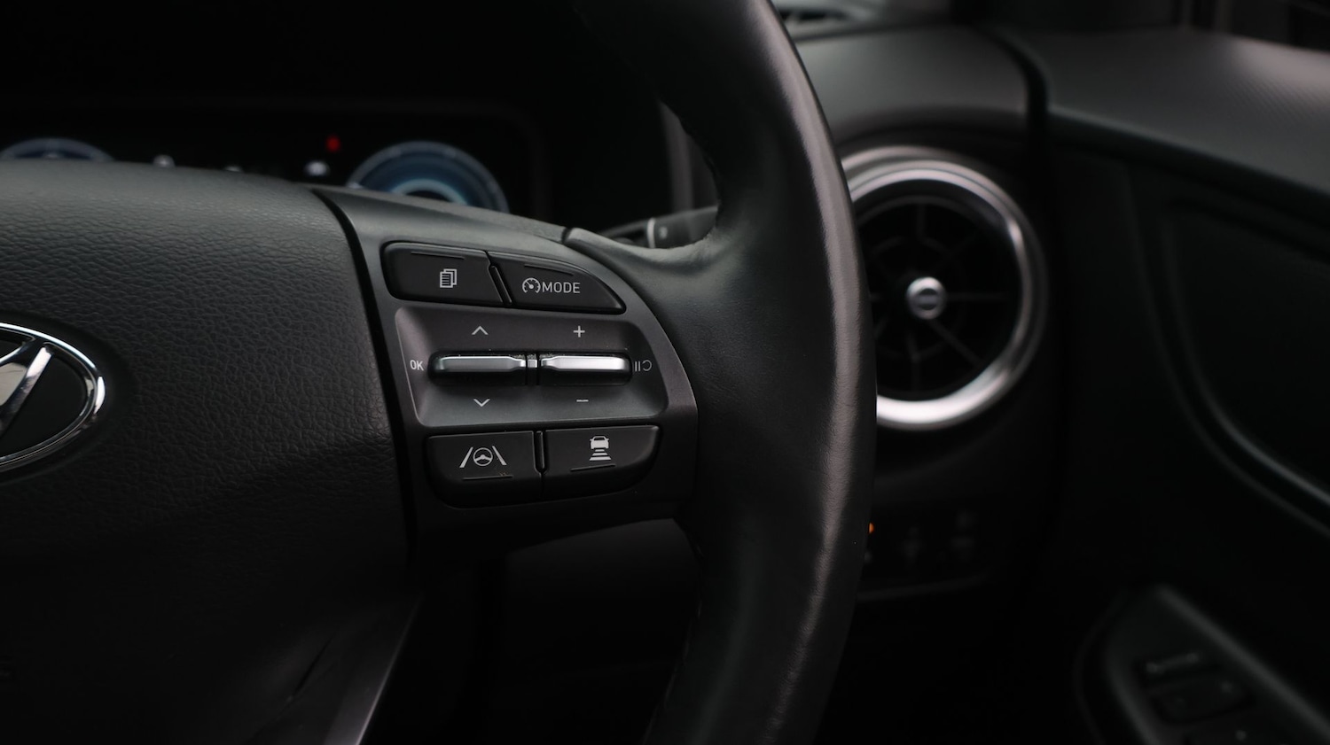 Used Hyundai KONA 2023 for sale - 77579700: Photo 30