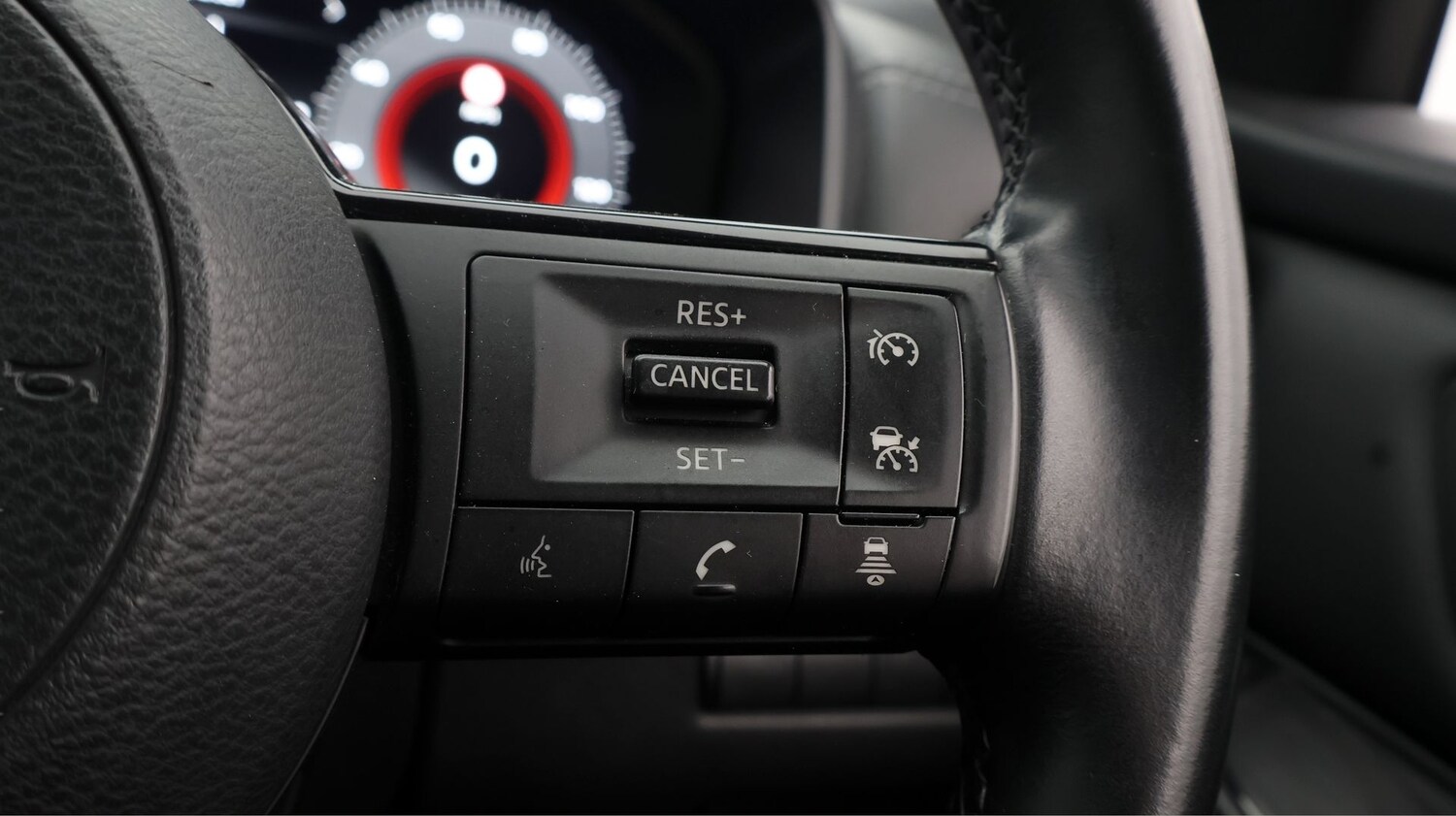 Used Nissan Qashqai for sale - 77872367: Photo 24