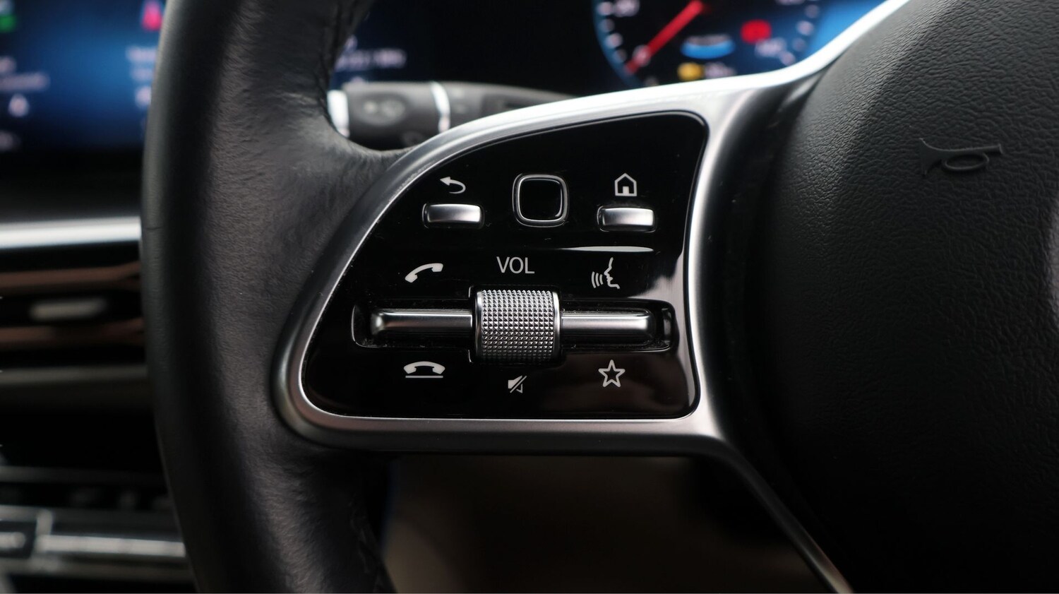 Used Mercedes-Benz EQC 2022 for sale - 77700846: Photo 25