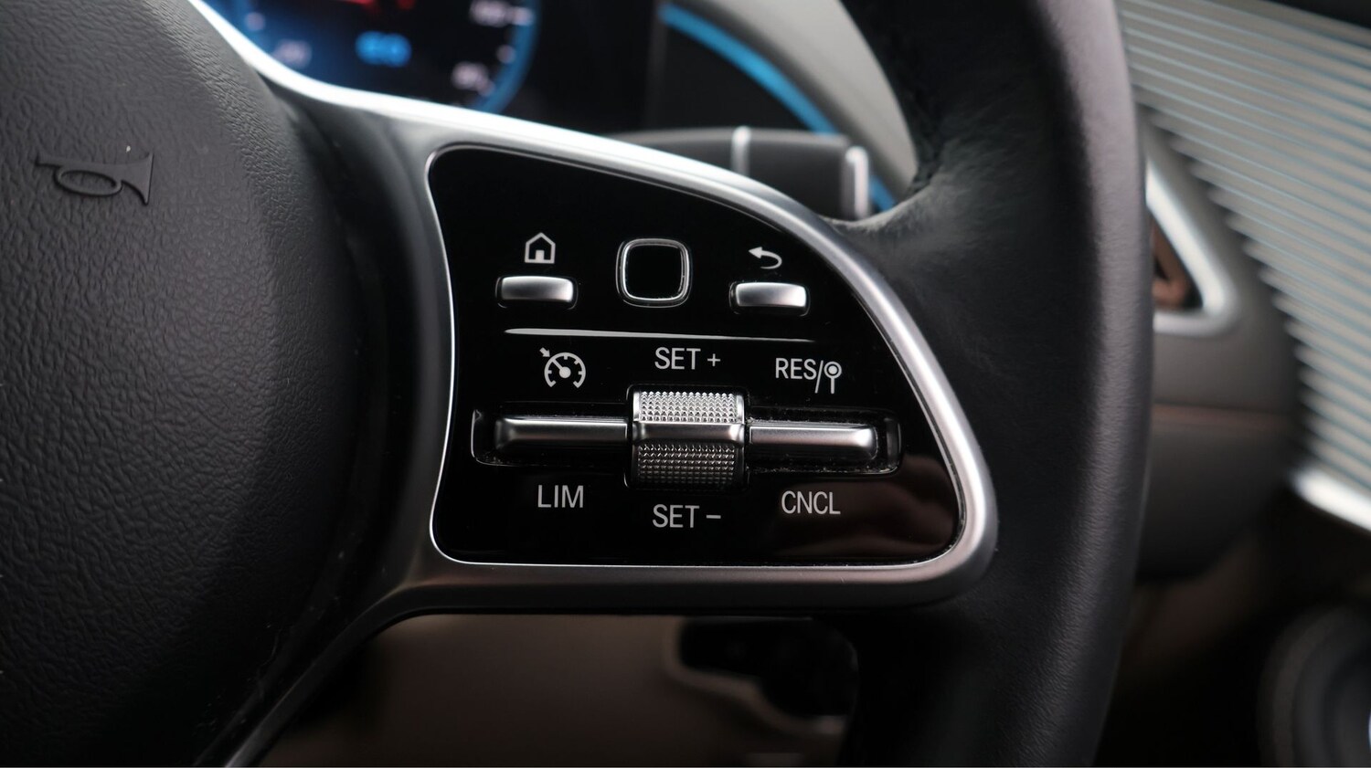 Used Mercedes-Benz EQC 2022 for sale - 77700846: Photo 26