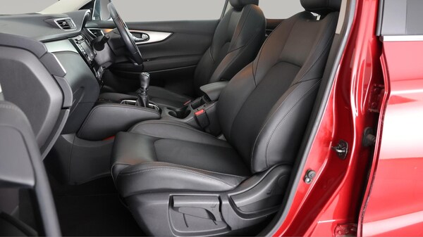 Used Nissan Qashqai 2017 for sale - 76314719: Photo 15