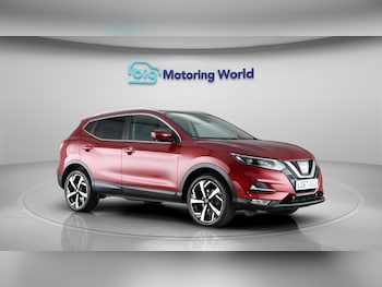 Used Nissan Qashqai 2017 for sale - 76314719: Photo 2
