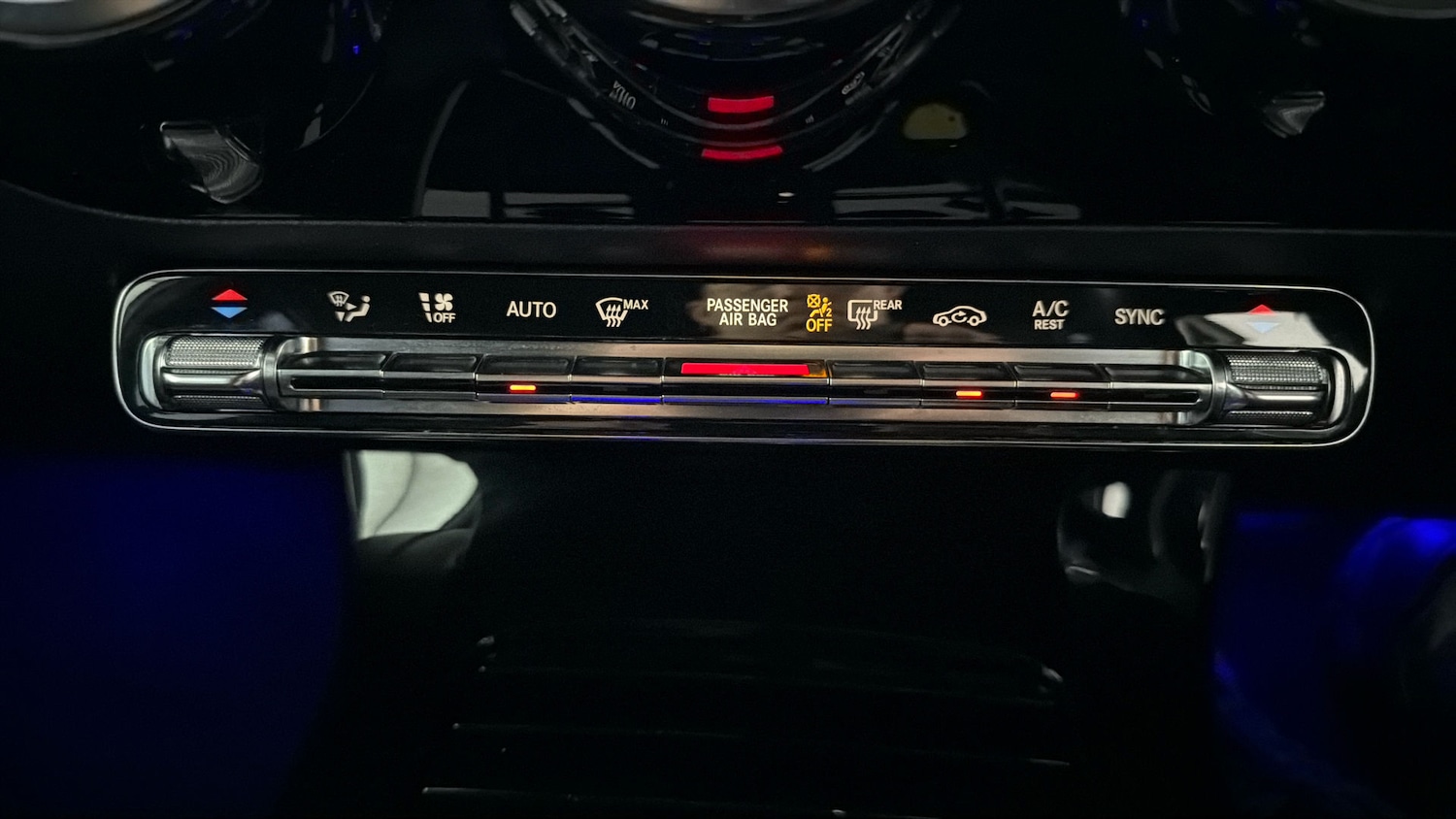 Used Mercedes-Benz A-Class 2018 for sale - 77896022: Photo 3