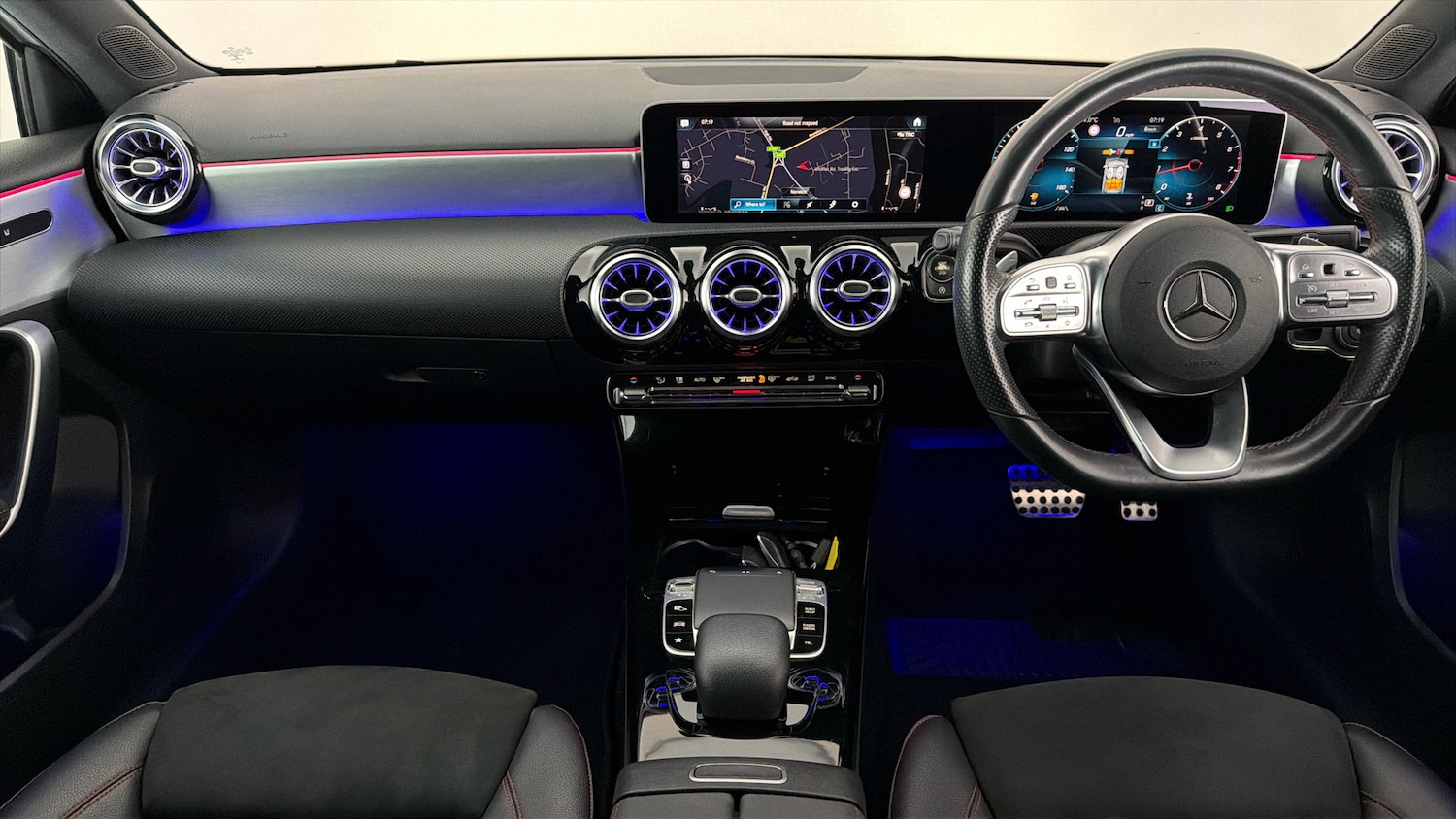 Used Mercedes-Benz A-Class 2018 for sale - 77896022: Photo 4