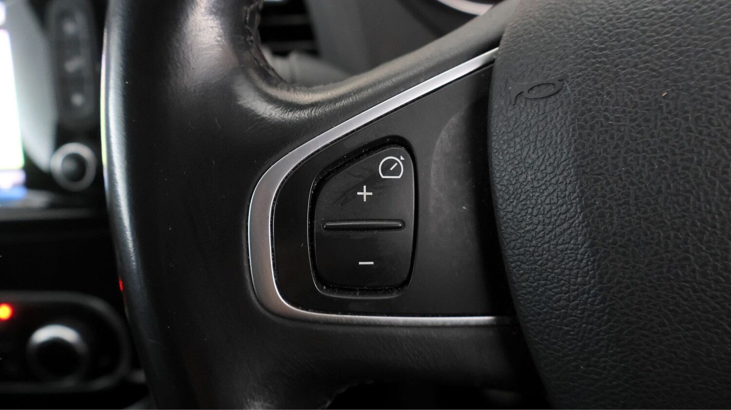 Used Renault Captur 2019 for sale - 77363830: Photo 19