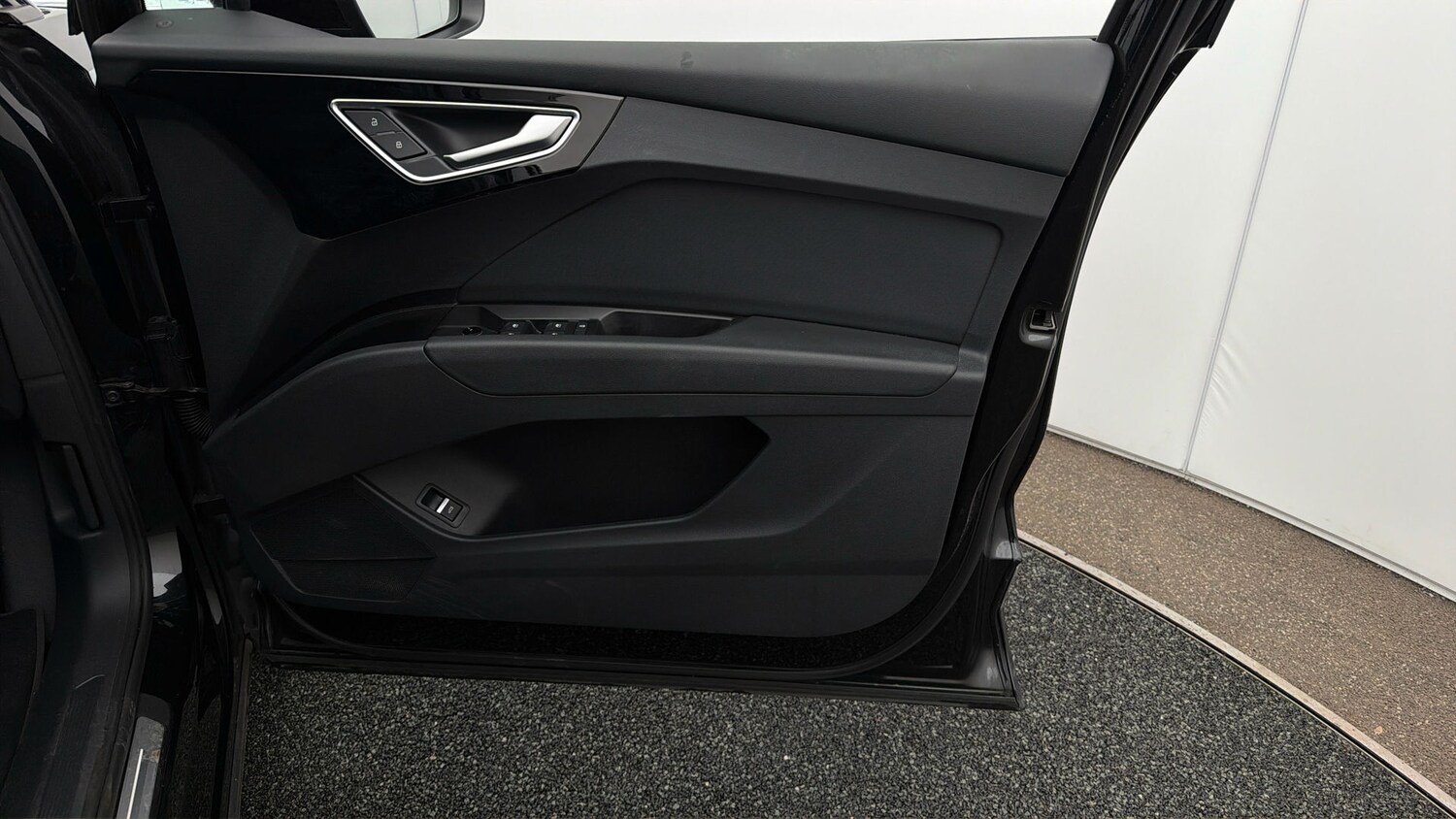 Used Audi Q4 e-tron 2022 for sale - 78162089: Photo 14