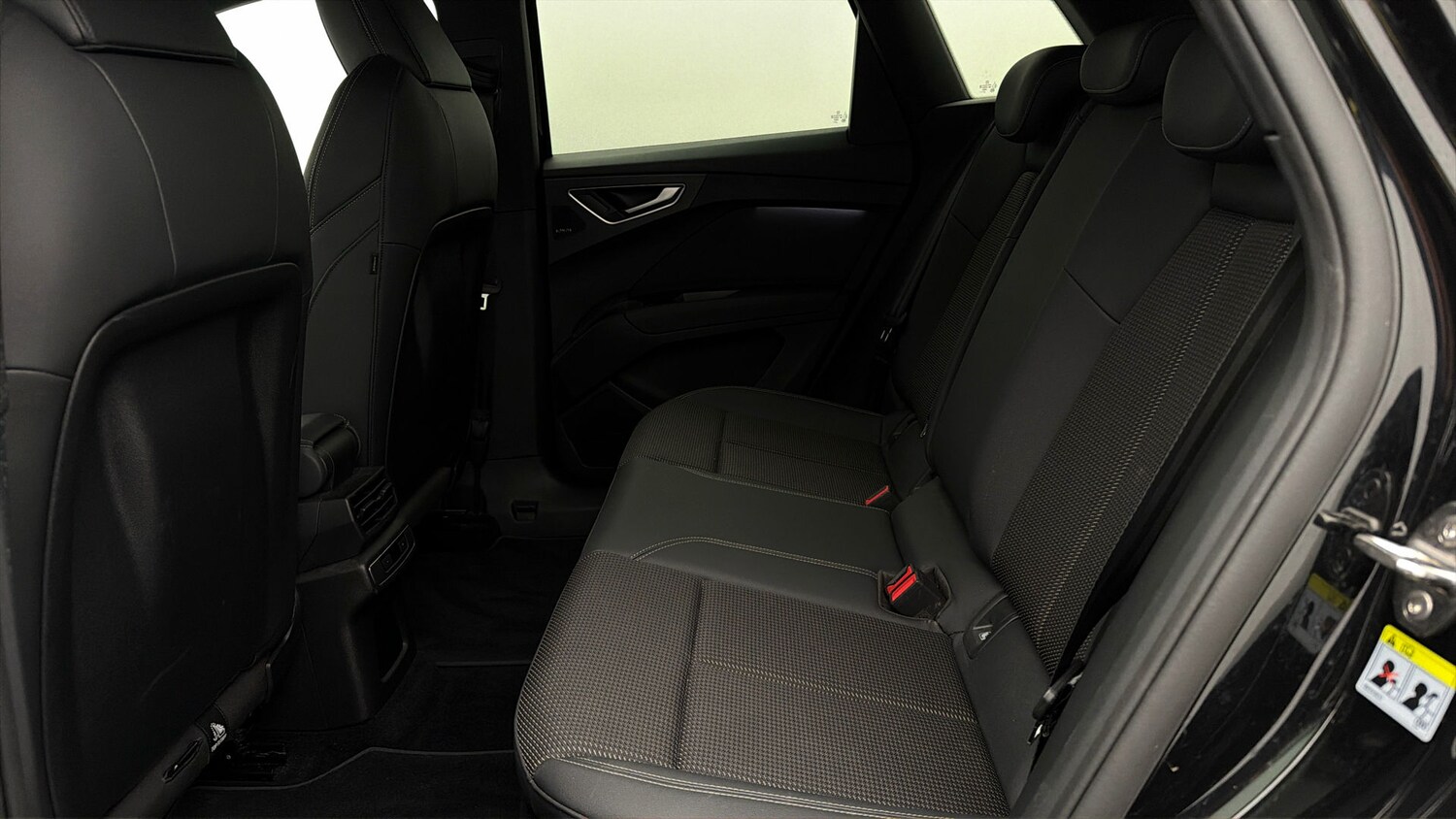 Used Audi Q4 e-tron 2022 for sale - 78162089: Photo 15