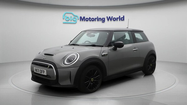 Used MINI Hatch 2021 for sale - 76247792: Photo 4