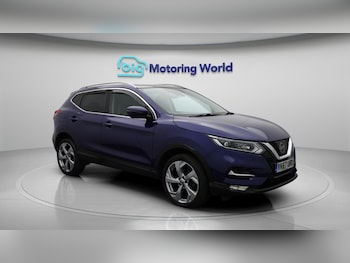 Used Nissan Qashqai 2017 for sale - 76099391: Photo 2