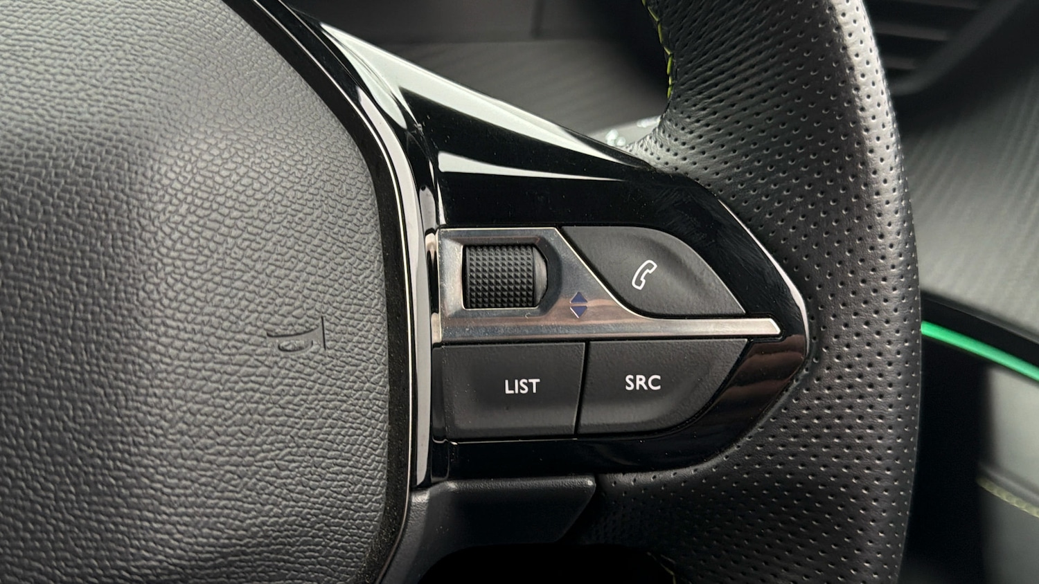 Used Peugeot 2008 2023 for sale - 78131495: Photo 24