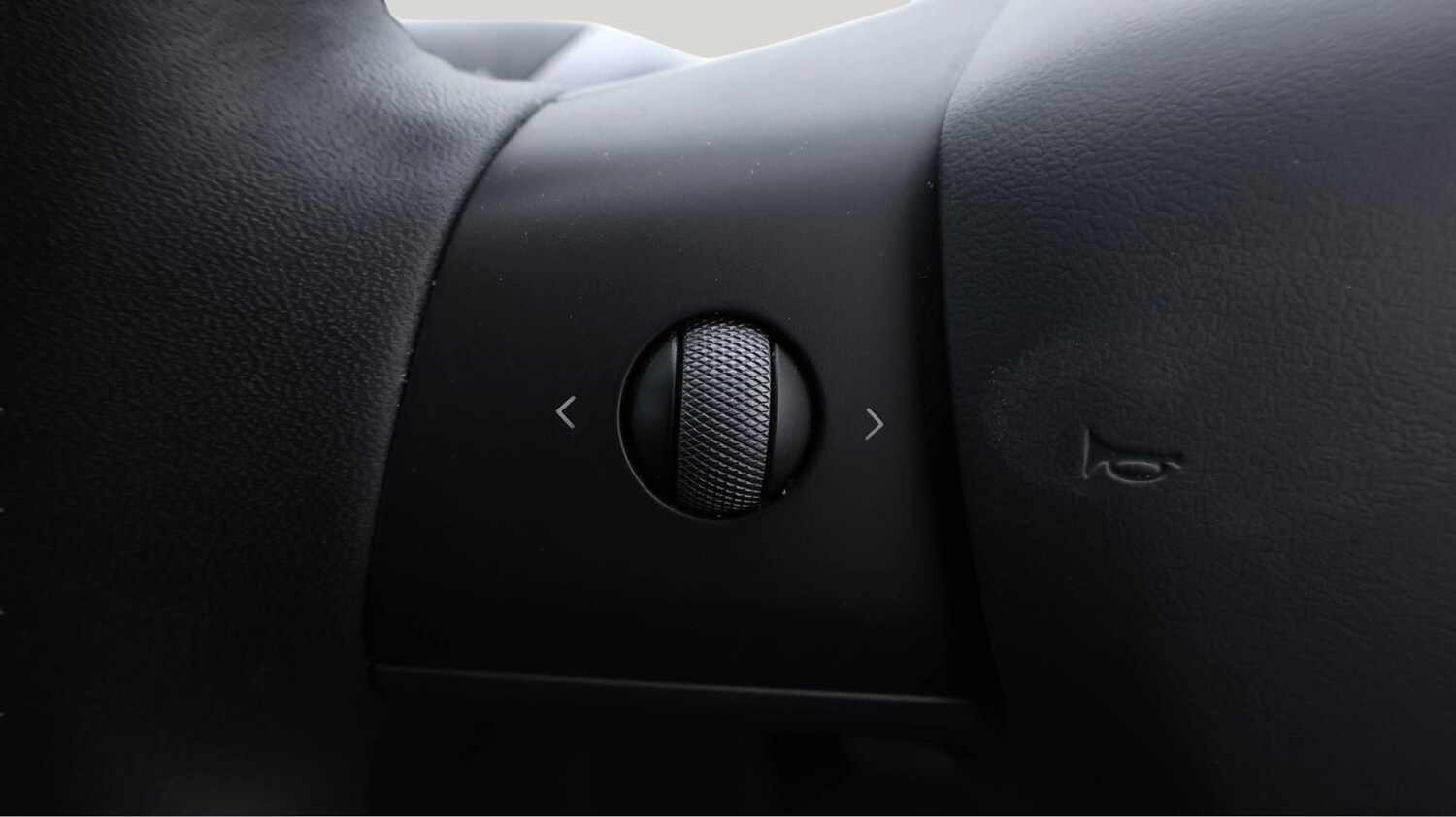 Used Tesla Model Y 2022 for sale - 77930531: Photo 21