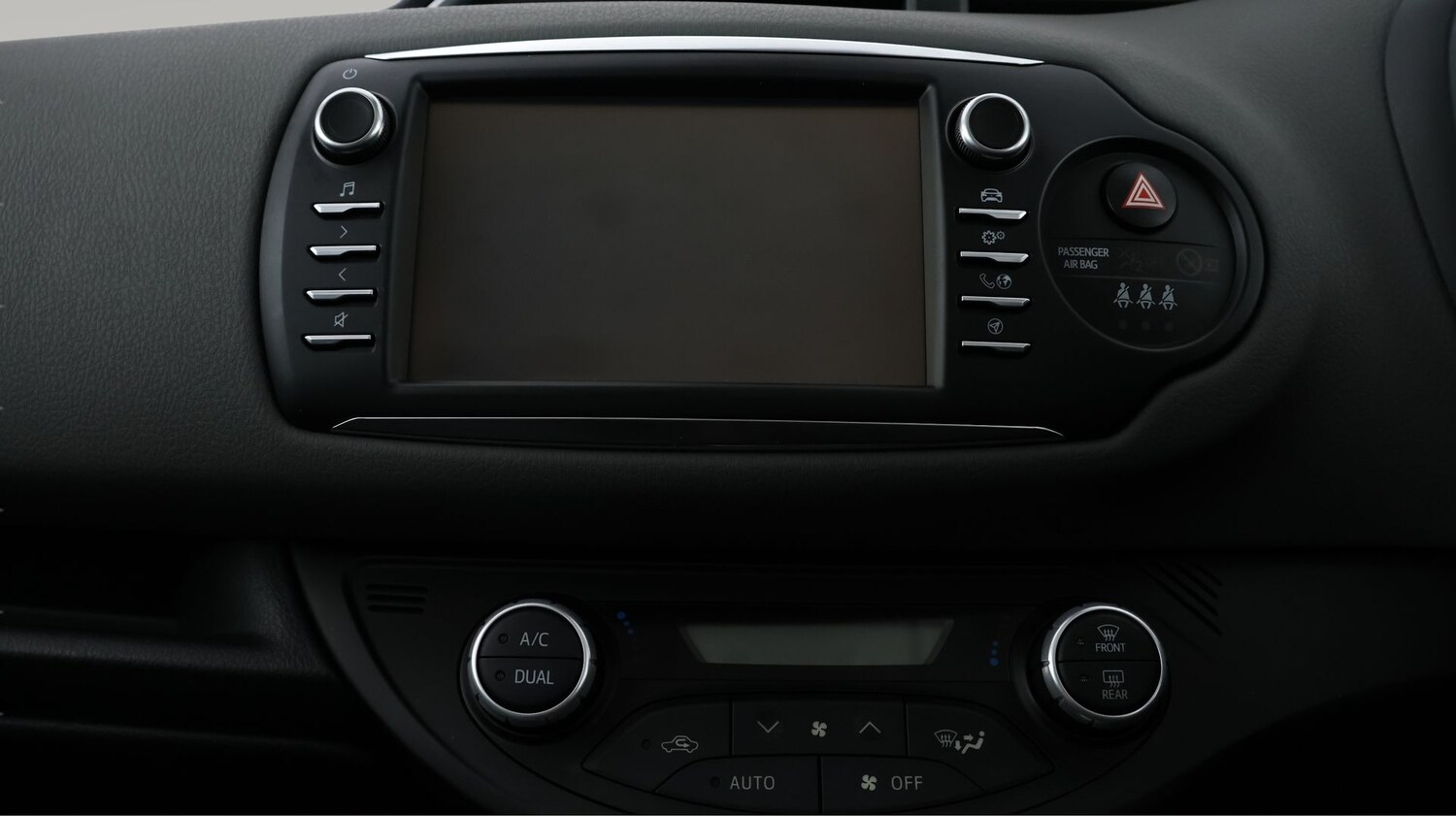 Used Toyota Yaris 2019 for sale - 77463348: Photo 12