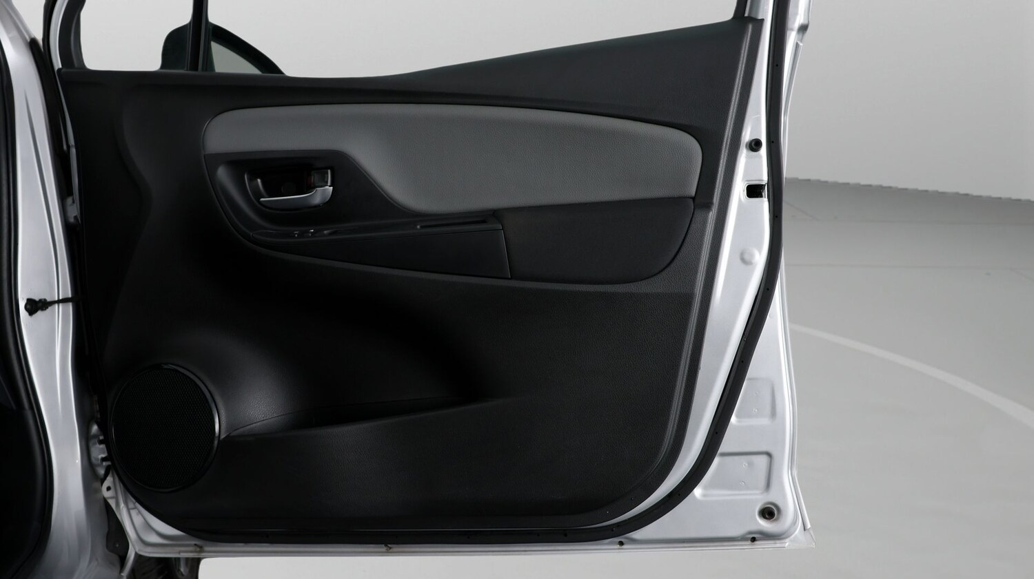 Used Toyota Yaris 2019 for sale - 77463348: Photo 15