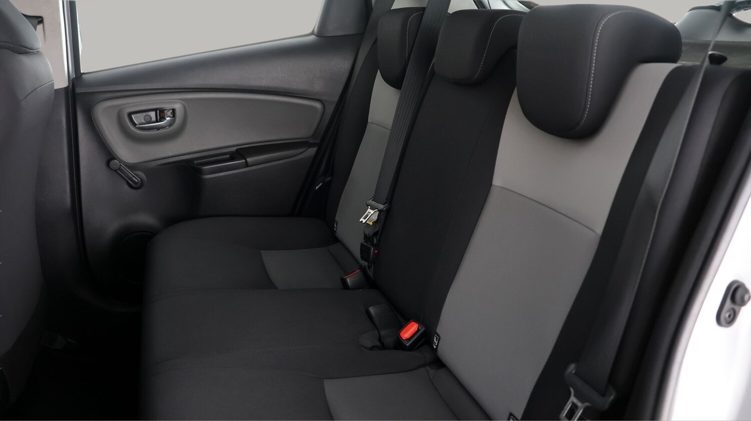 Used Toyota Yaris 2019 for sale - 77463348: Photo 16