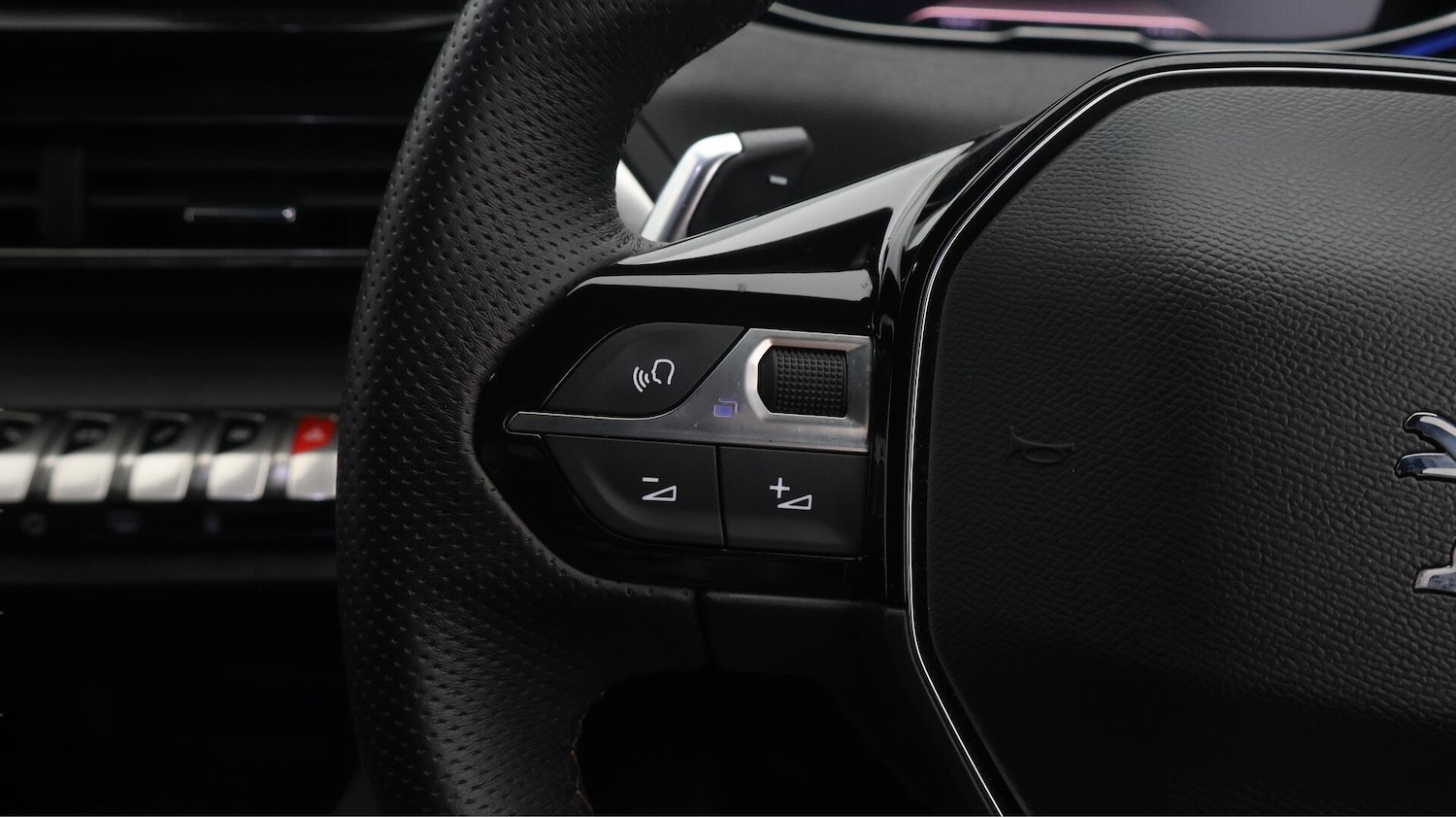 Used Peugeot 3008 2024 for sale - 76743018: Photo 25