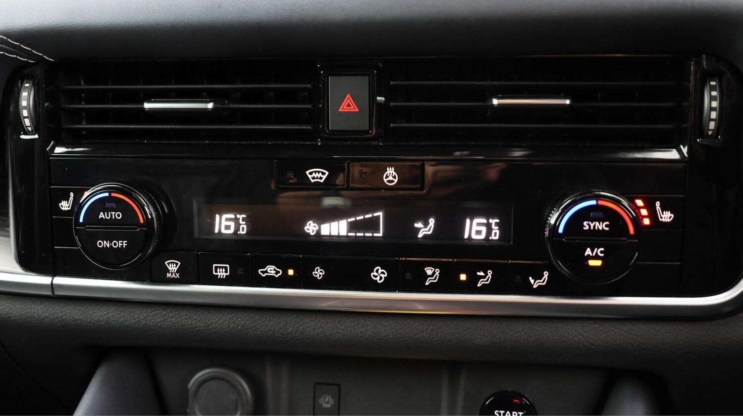 Used Nissan Qashqai for sale - 76432212: Photo 12