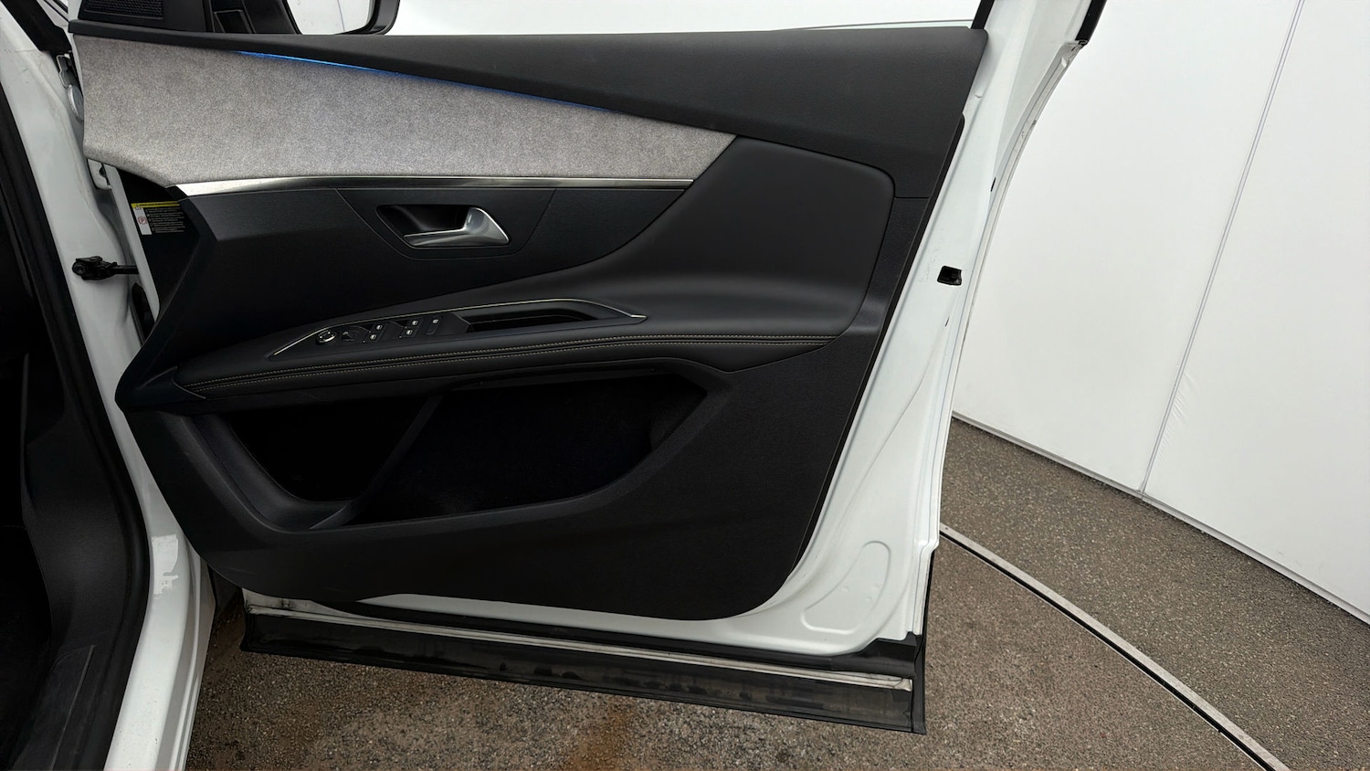 Used Peugeot 3008 2023 for sale - 78123505: Photo 14