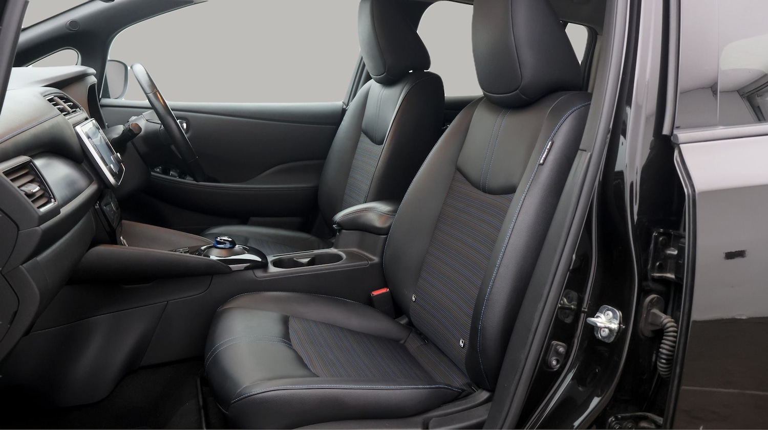 Used Nissan Leaf 2020 for sale - 77367537: Photo 14