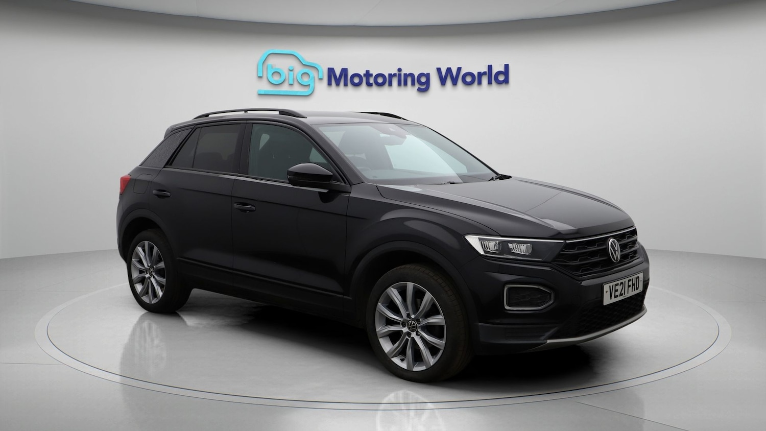 Used Volkswagen T-Roc 2021 for sale - 77028374: Photo 4