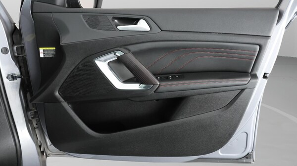 Used Peugeot 308 SW 2019 for sale - 75989917: Photo 15