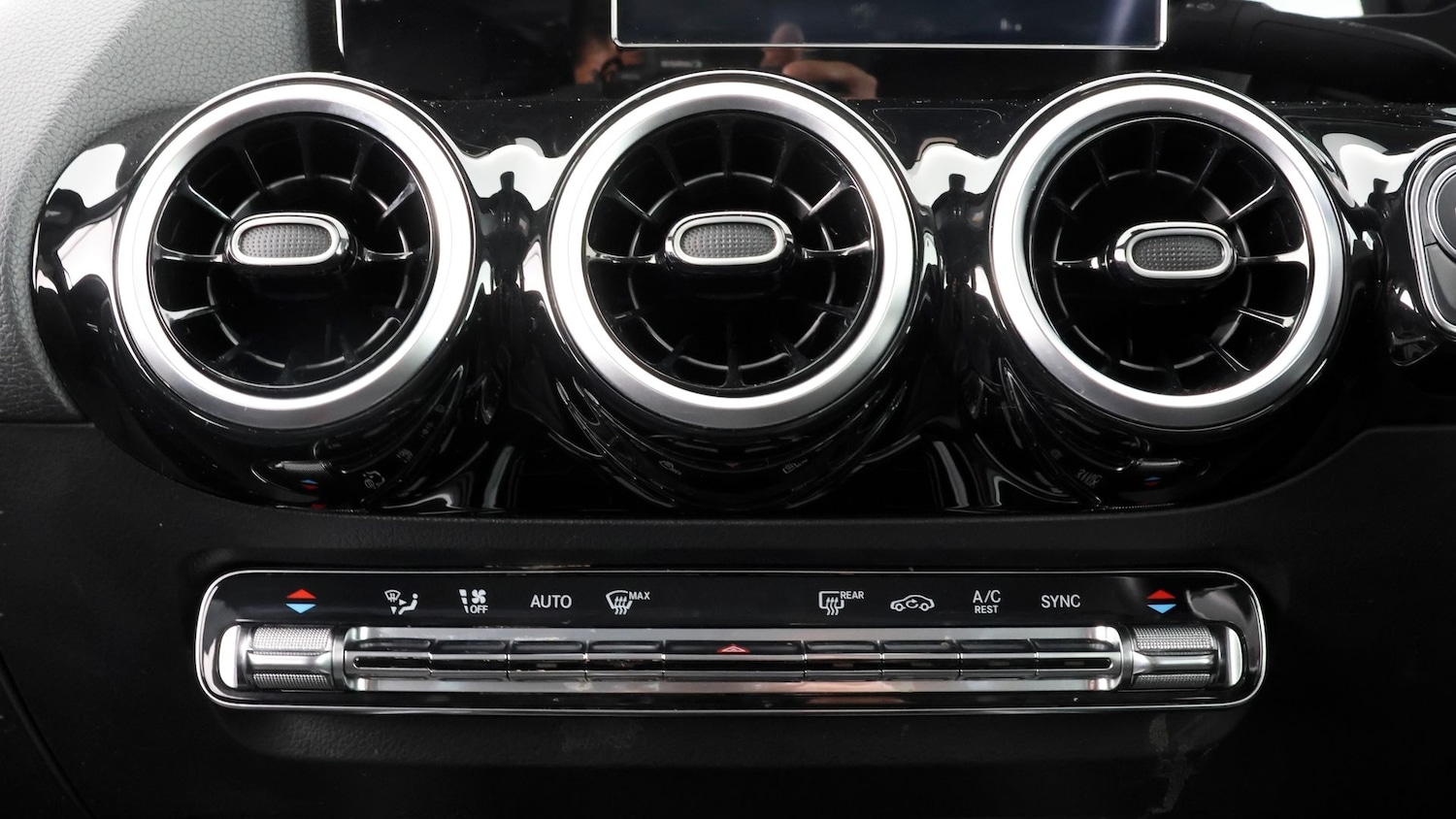 Used Mercedes-Benz B Class 2019 for sale - 77385599: Photo 12