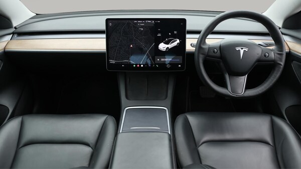 Used Tesla Model 3 2021 for sale - 76201456: Photo 14