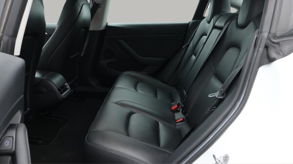 Used Tesla Model 3 2021 for sale - 76201456: Photo 17