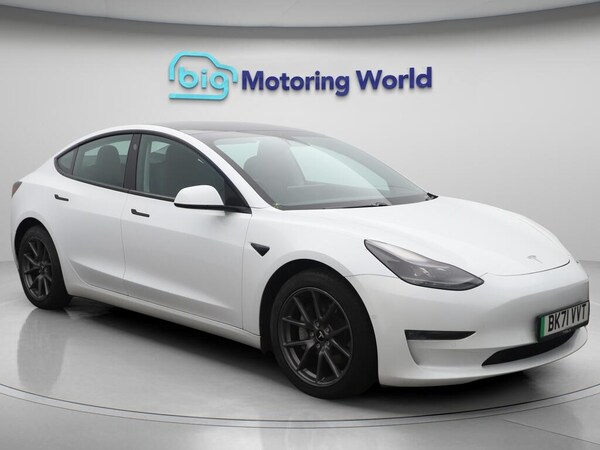Used Tesla Model 3 2021 for sale - 76201456: Photo 1