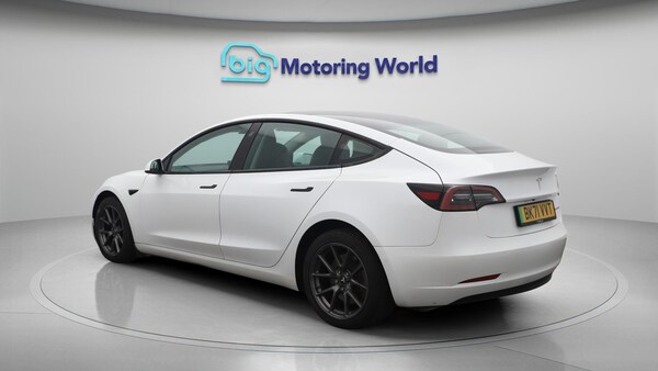 Used Tesla Model 3 2021 for sale - 76201456: Photo 6