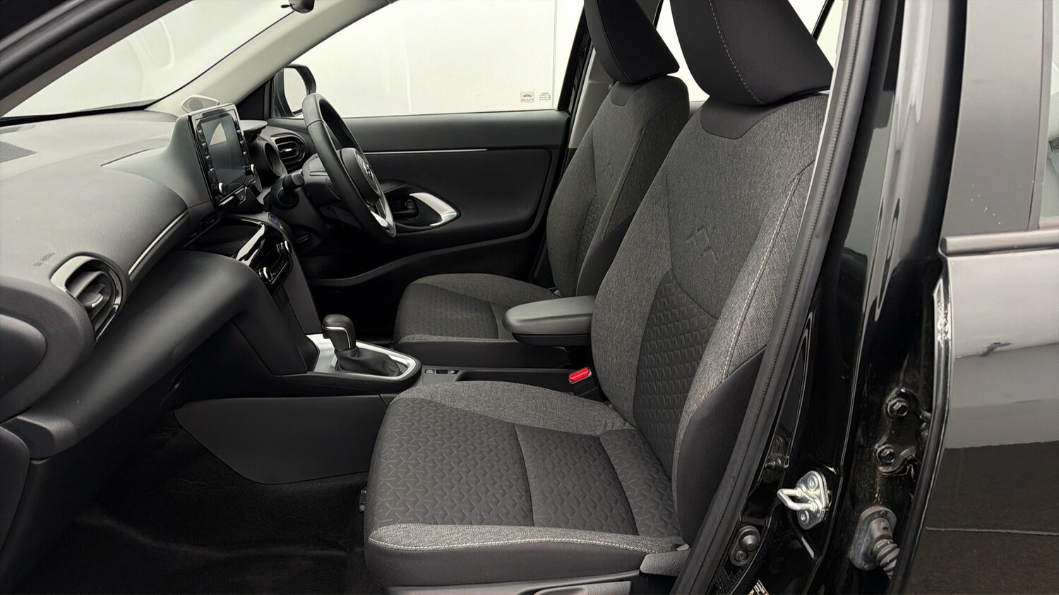 Used Toyota Yaris Cross 2022 for sale - 78107167: Photo 13