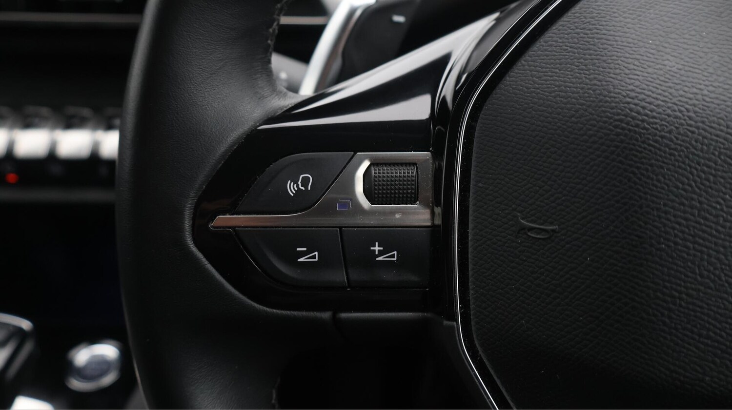 Used Peugeot 3008 2021 for sale - 76336862: Photo 24