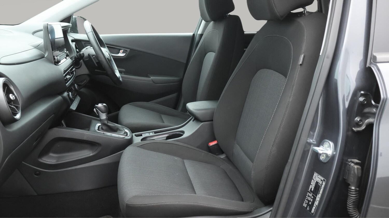 Used Hyundai KONA 2022 for sale - 76122723: Photo 14